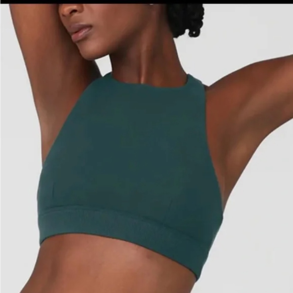 ALO Yoga - Alosoft 90's High Neck Bra - Grey - Size Small